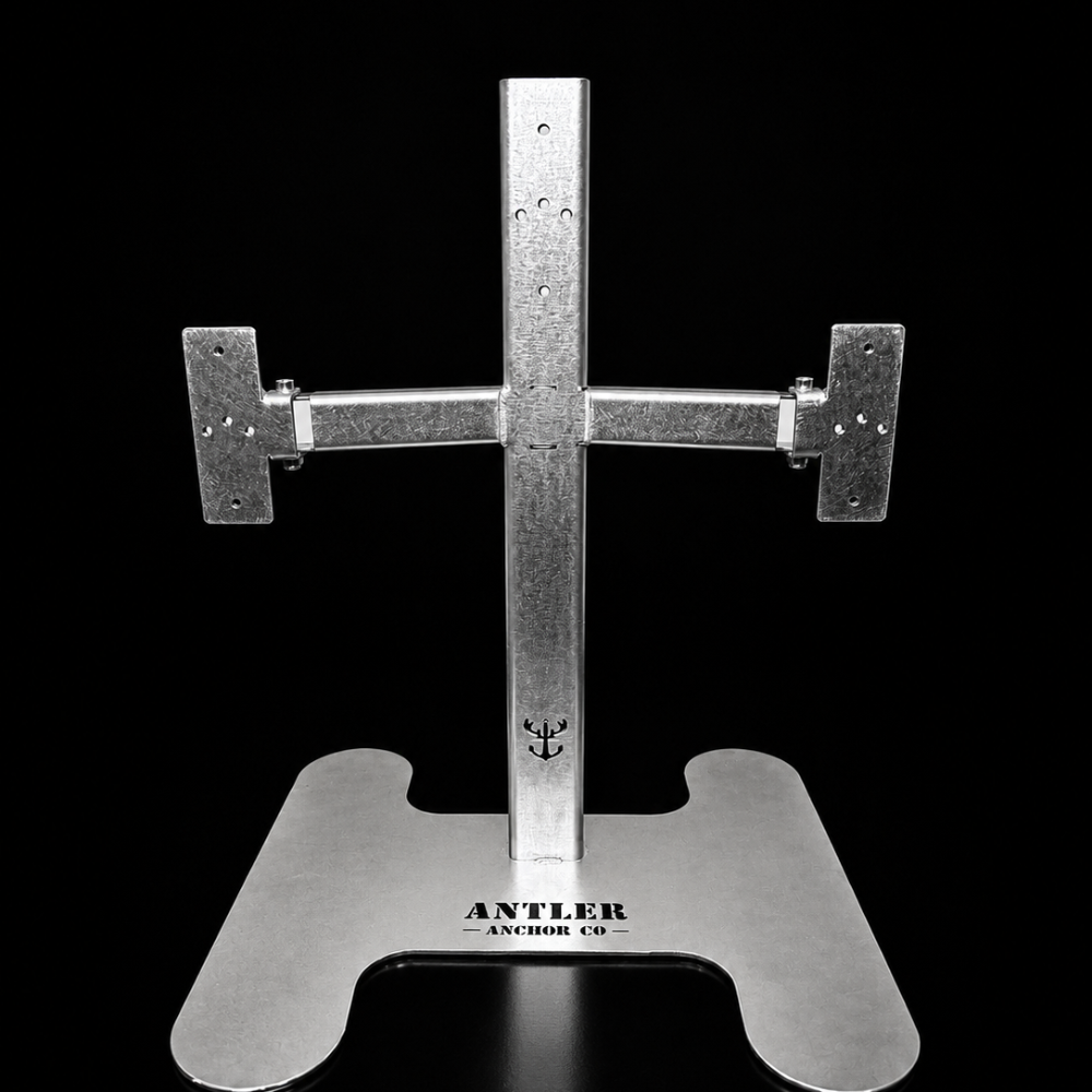 Triple Crown Pedestal + 3 European Mount Hangers
