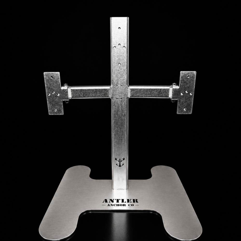 Triple Crown Pedestal + 3 European Mount Hangers